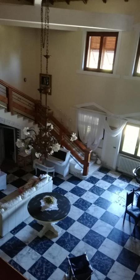 La Gallina Nel Castello Citr Oo9002-Beb Oo11 Albenga Exterior foto
